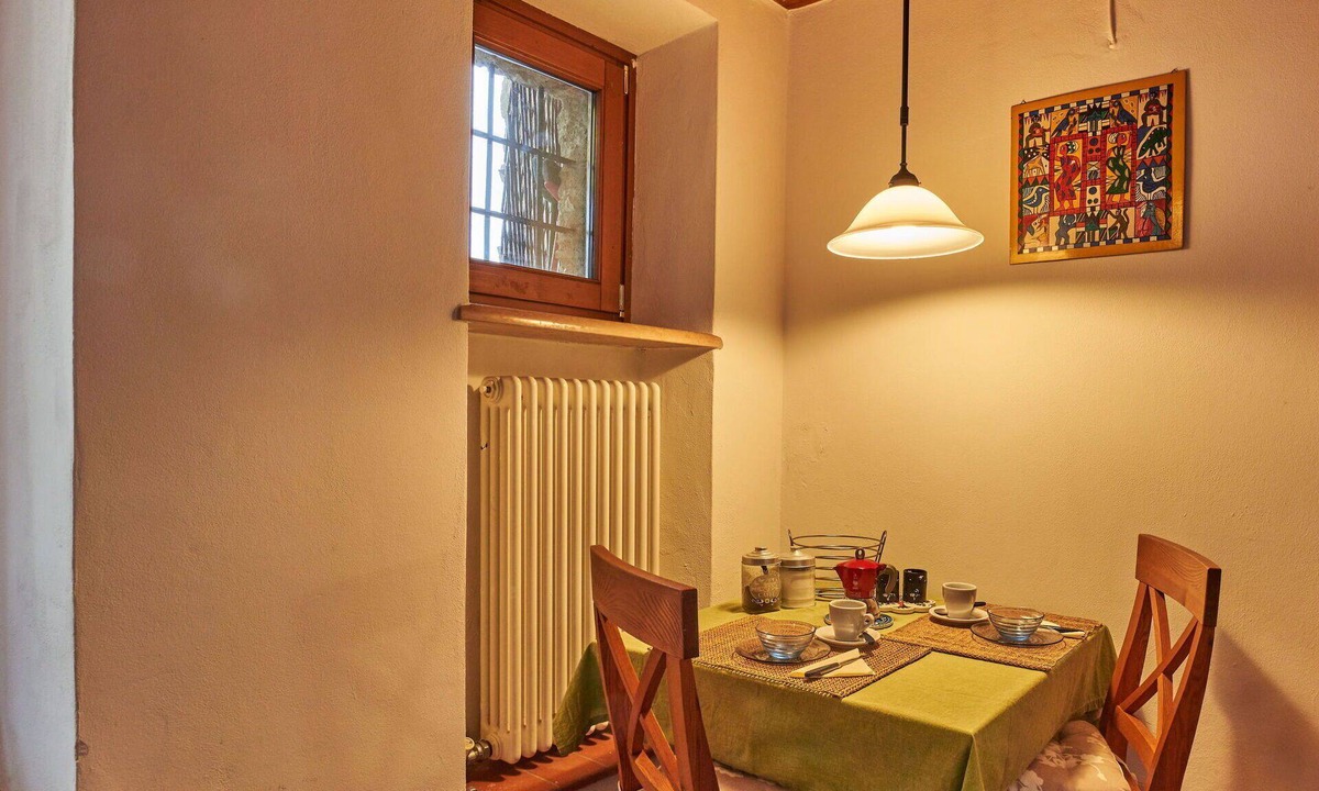 Caprino Veronese House | Beautiful apartment in villa for 2 guests with WIFI, TV and terrace