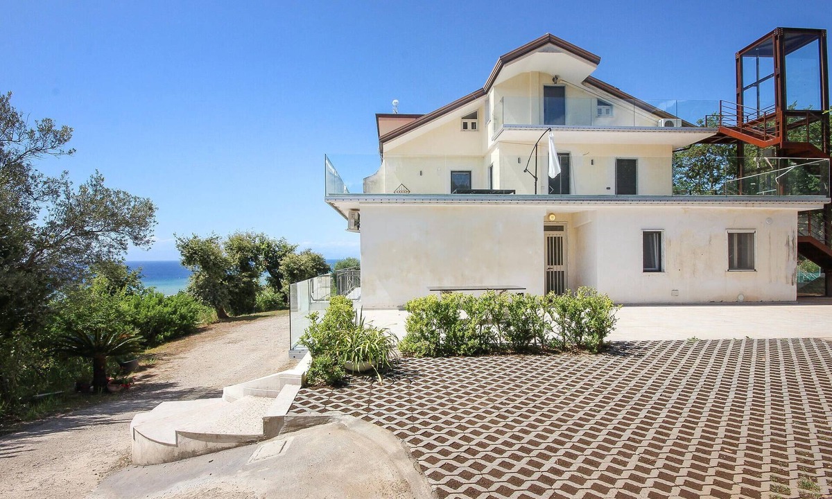 Agropoli Apartment | Beautiful apartment in Agropoli with WiFi