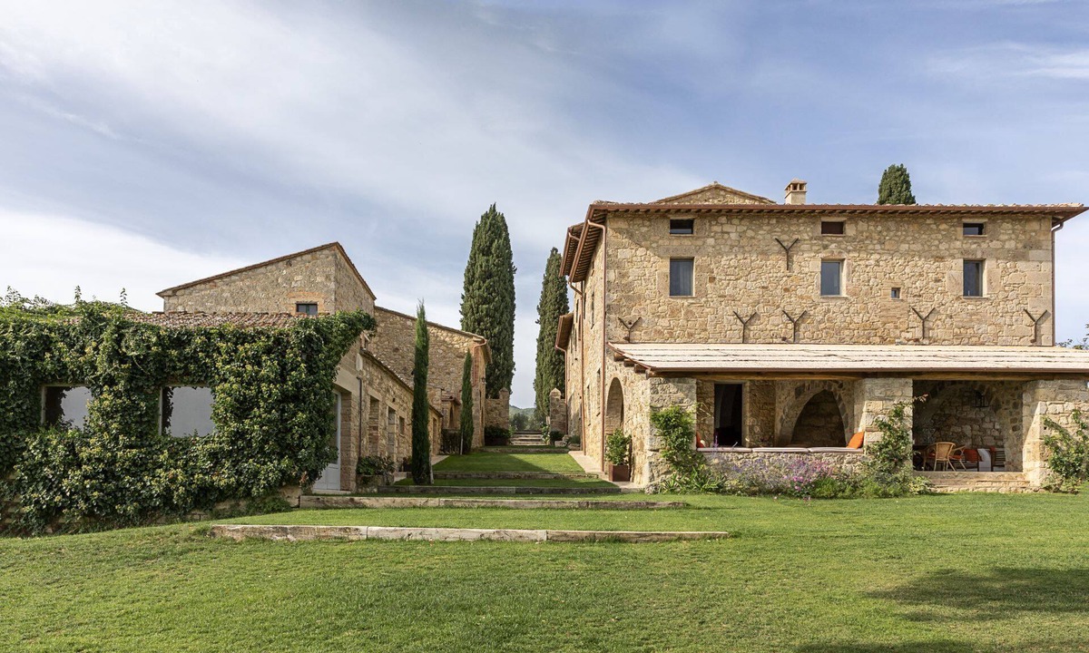 Sarteano Villa | BEAUTIFUL MODERN VILLA IN THE TUSCAN COUNTRYSIDE