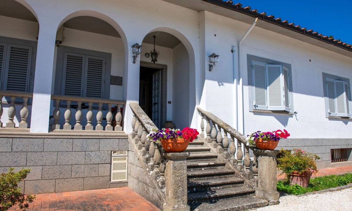 Corchiano Villa | Beautiful private villa for 10 people with WIFI, A/C, private pool, TV, terrace and pets allowed