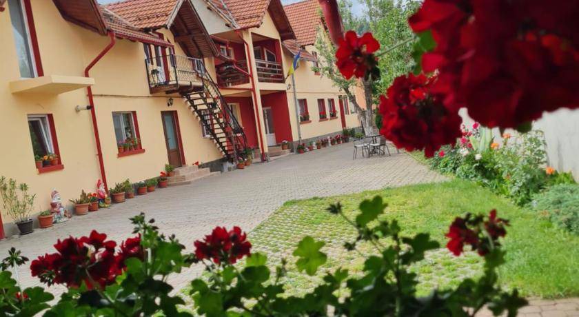 Zarnesti Bed & Breakfast | Bed and breakfast ∙ 2 guests