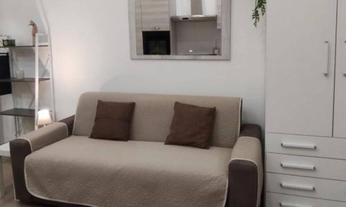 Barletta House | Berlin - Andrea Bonello Street, 61, 76121 barletta