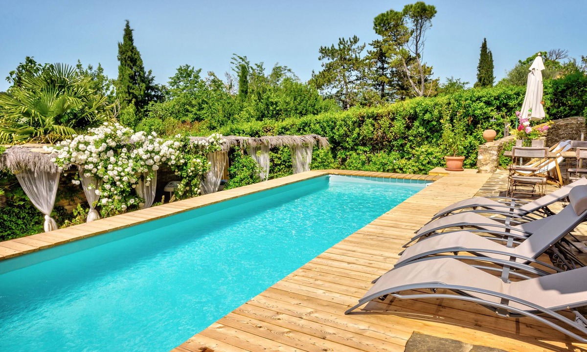 Ponte Buriano Villa | BorgoMarcena - Imperfect luxury retreat