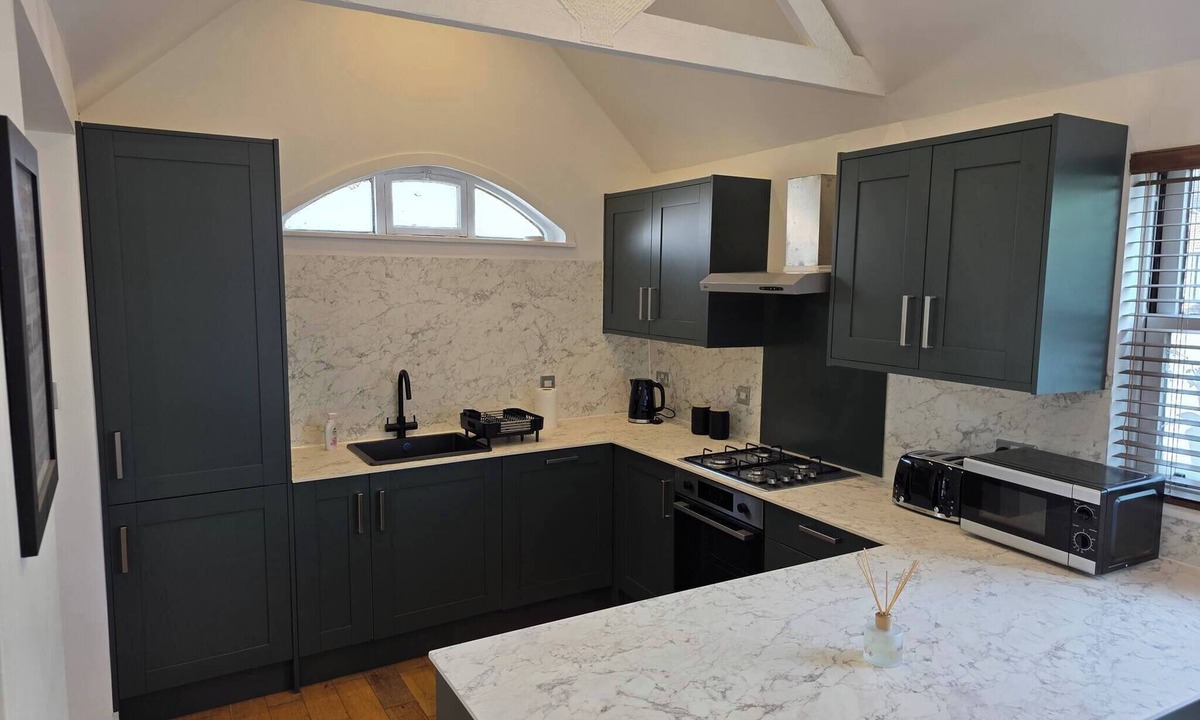 Valentines House | Boutique Dairy Conversion Near Ilford Station