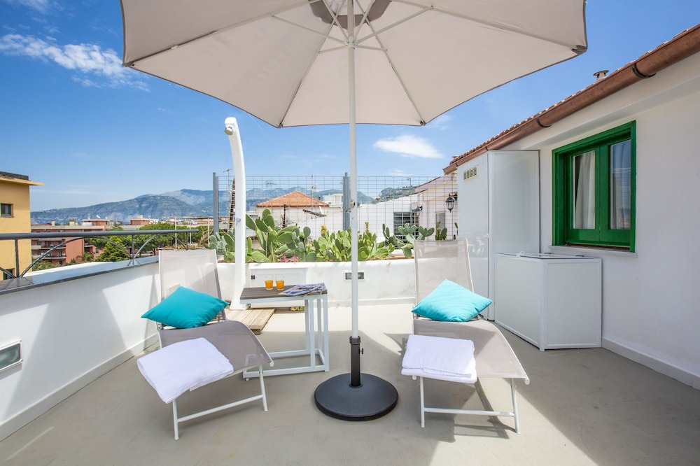 Sorrento City Centre Hotel | Boutique Suites 186