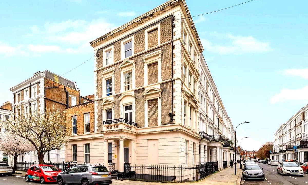 West Kensington Apartment | Bright 2BR Apartment in West Kensington