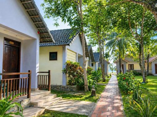 Ba Keo Hotel | Cửu Long Beach Phú Quốc