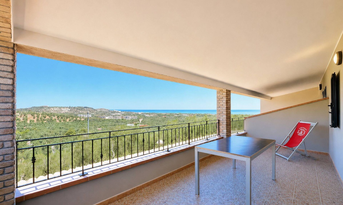 Chiesiola Apartment | Casa Carrubo - Villa Mapa with Sea View, Wi-Fi & Air Conditioning