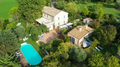 Ostra House | Casa della Musica - Elegante villa storica con giardino e piscina