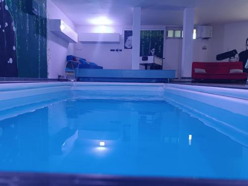 Morro dʼOro Apartment | Casa FedericaPet con piscina interna privata e riscaldata