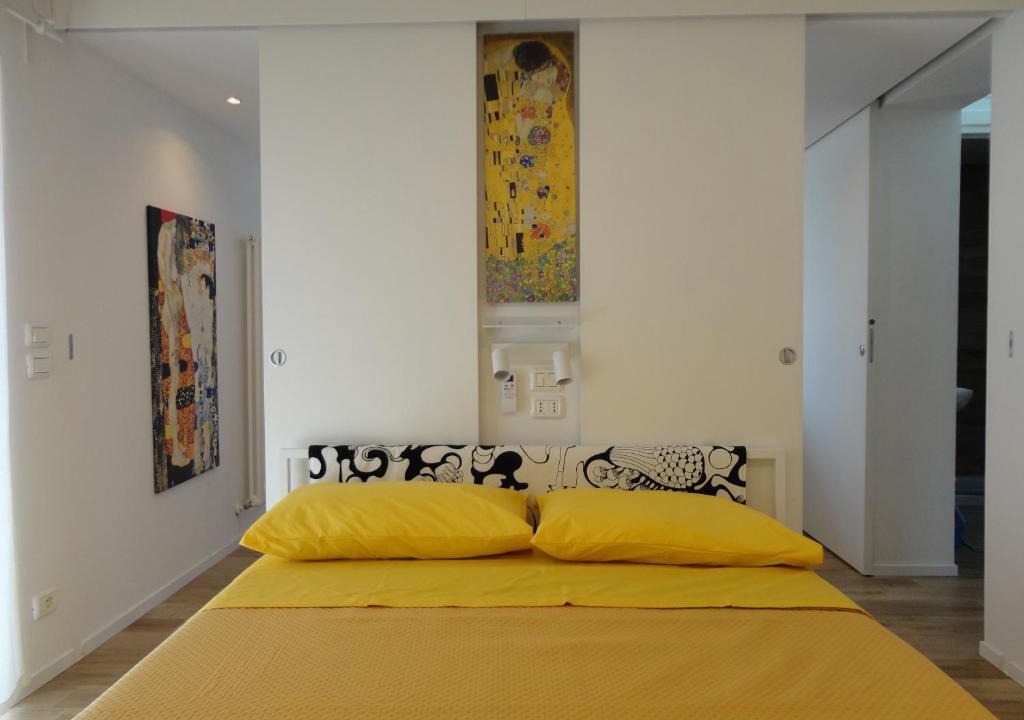 Pineta Apartment | CASA KLIMT vicinissima al mare parcheggio privato gratuito se disponibile