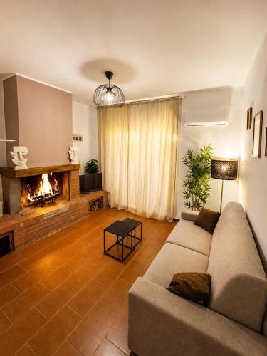 Teramo Apartment | Casa Lumè City Center Apartment with fireplace