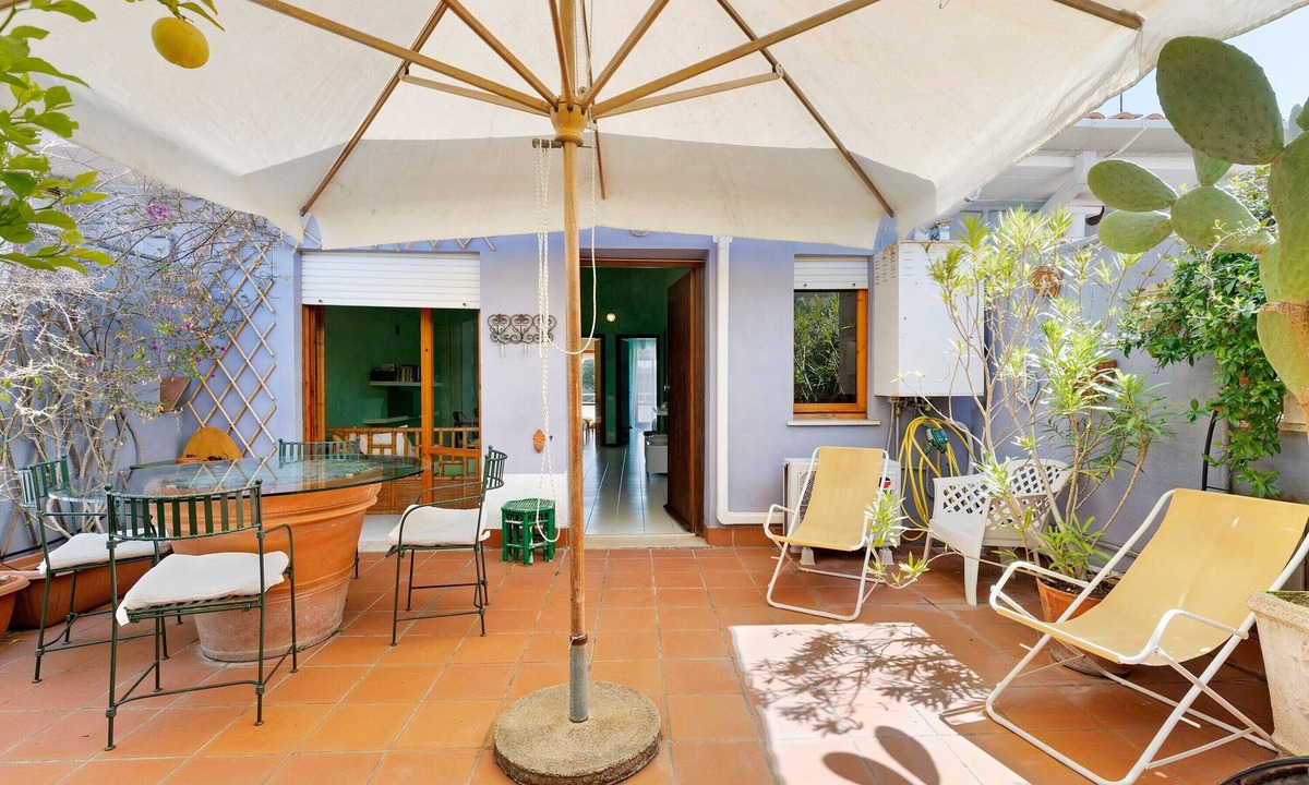Sabaudia House | Casa Vacanze Bouganvillea – Cozy Home with Terrace in Sabaudia