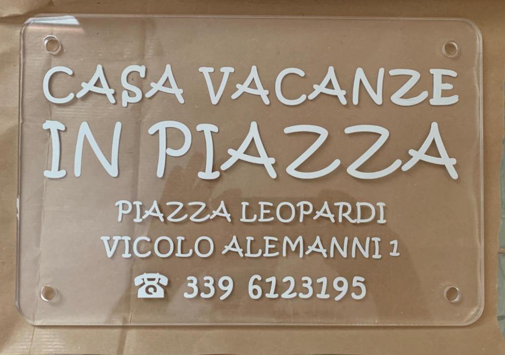 Recanati Old Town Apartment | Casa vacanze "In Piazza" Recanati