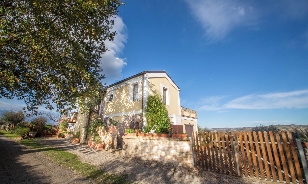 Collecorvino House | Casale Vincenzo Country House