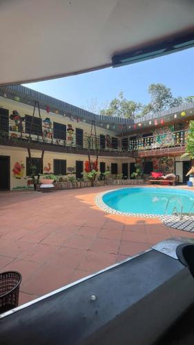 Cat Ba Hostel | Catba Chilling House Pool & Bar