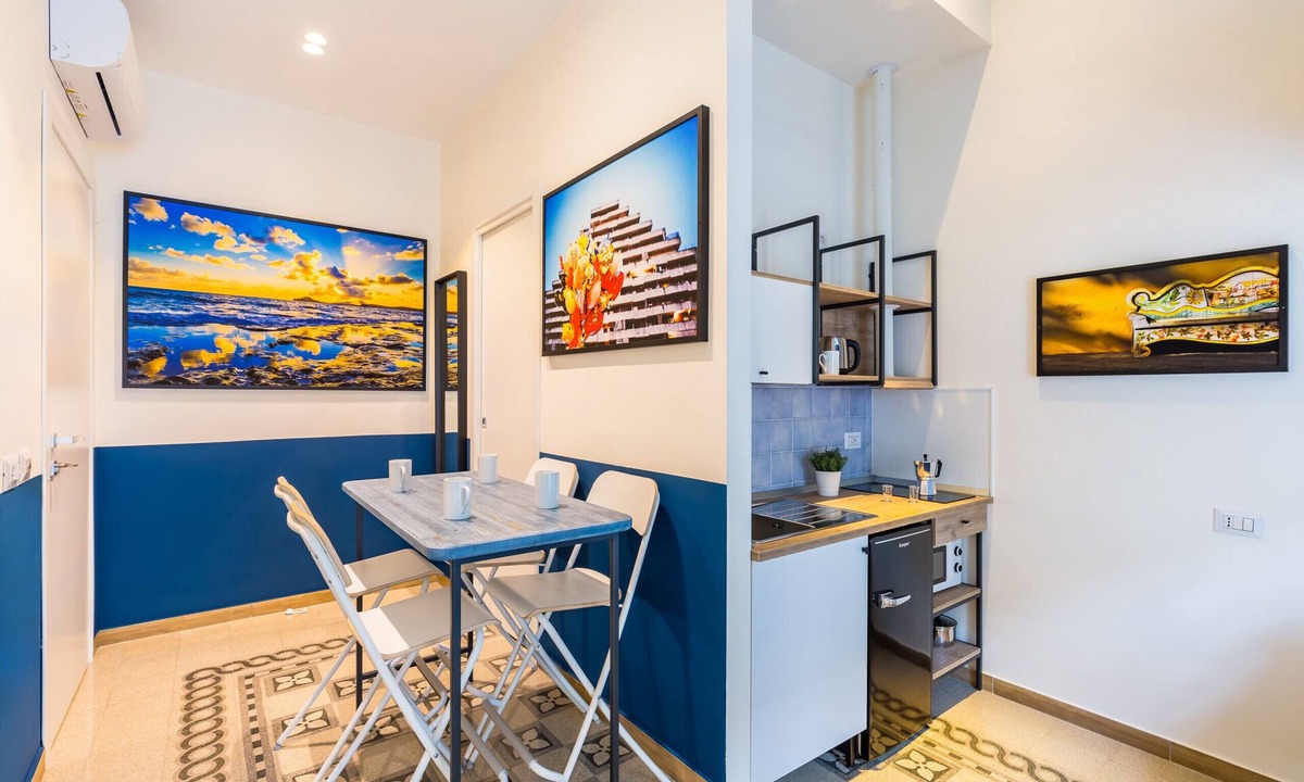 Vasto Apartment | Central Station Apts by Wonderful Italy - Pozzuoli