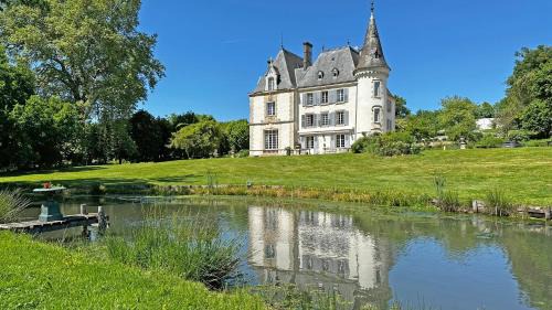 Isle Bed & Breakfast | Château de la Chabroulie