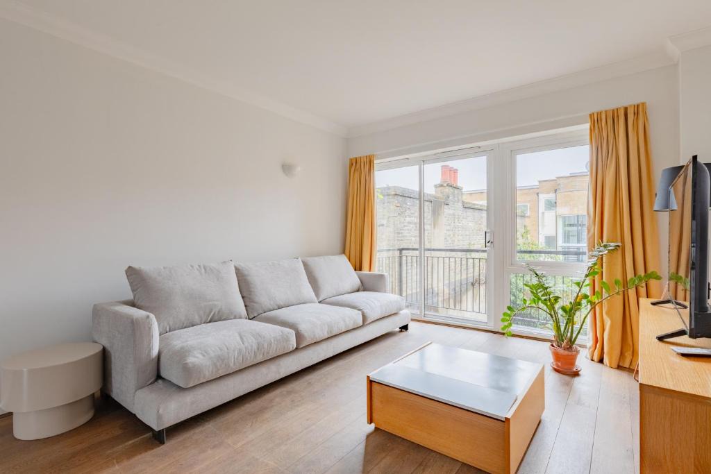 Weavers Apartment | Chic 2BD Hideaway in the Heart of Shoreditch