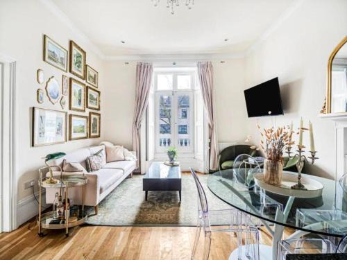 Tachbrook Apartment | Chic & Cosy Flat 4-Min Walk to Pimlico Tube