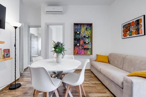 Ciampino Apartment | Ciampino Luxe -15min Termini, Airport and Train Station -