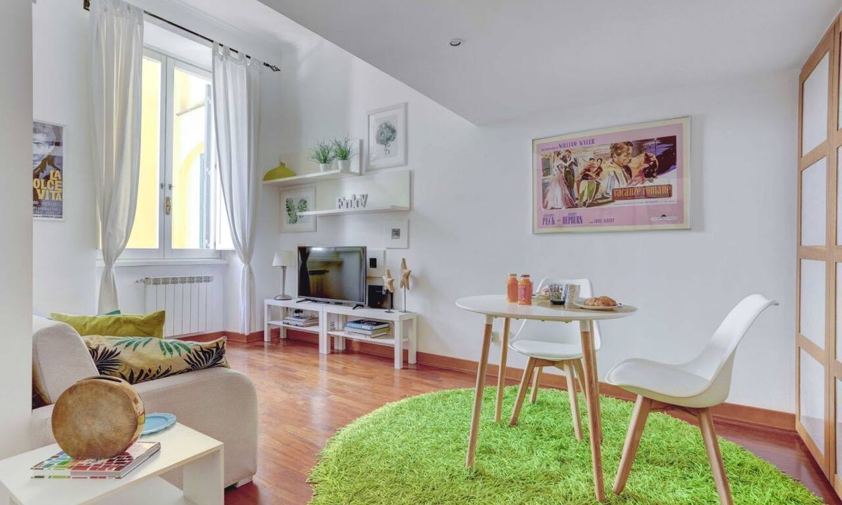 Monti Apartment | Colosseo MecenStudio - Home and More