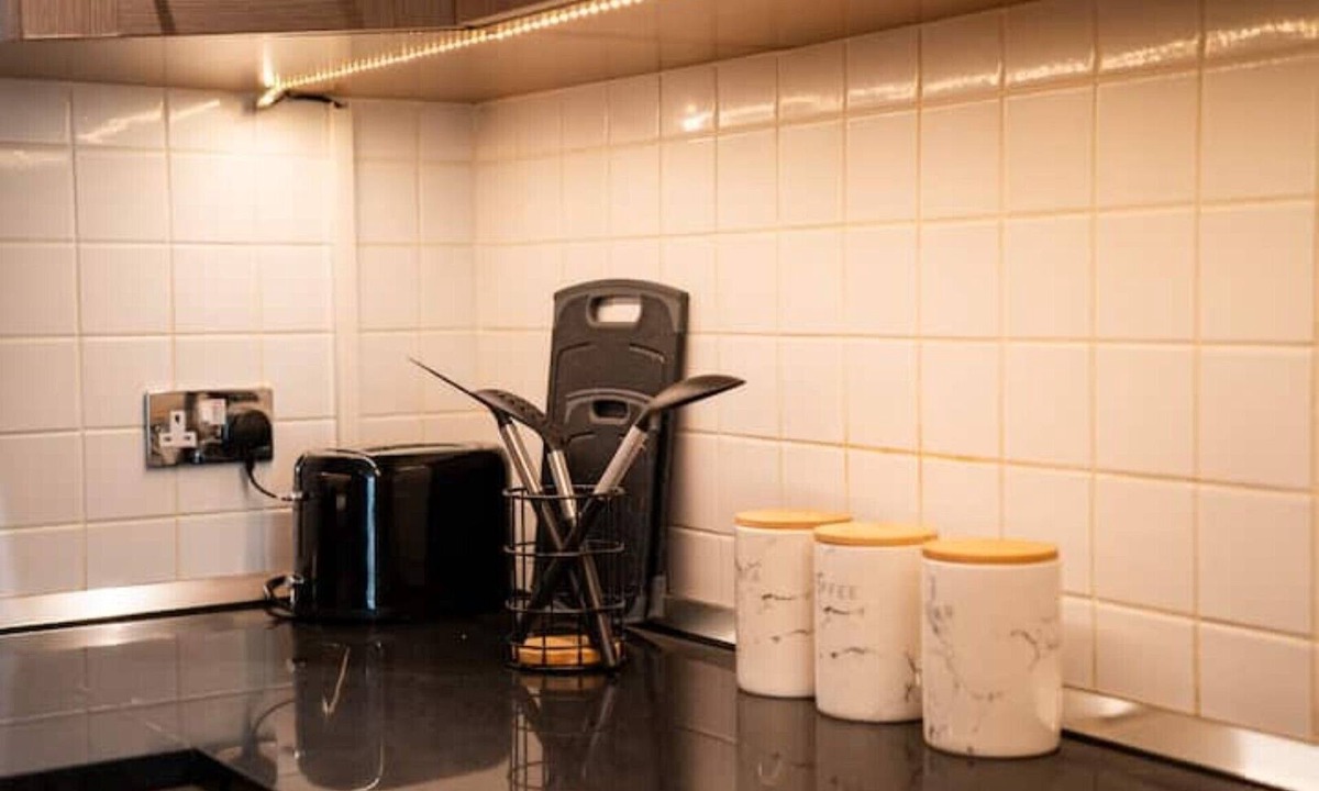 Woolwich Riverside Apartment | Cosy 2BR APT Near O2 | Free Parking + Fast WiFi