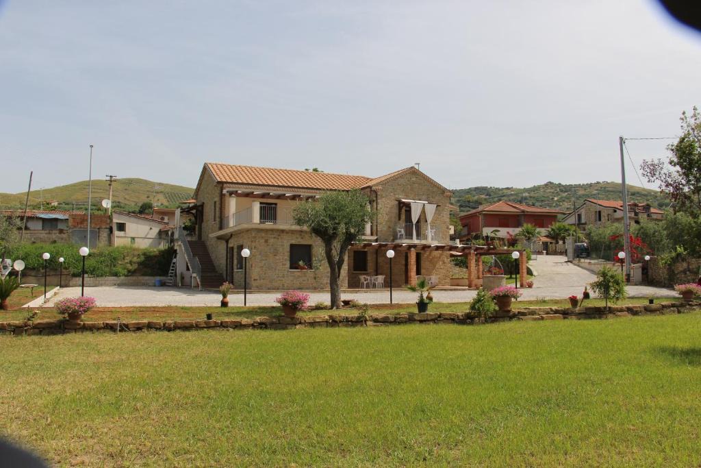 Alani Bed & Breakfast | Country House Il Melograno