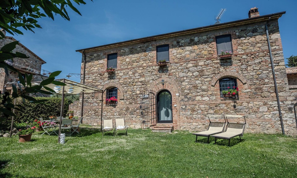 Cetona House | Country house with pool and panoramic view, ideal for families with children
