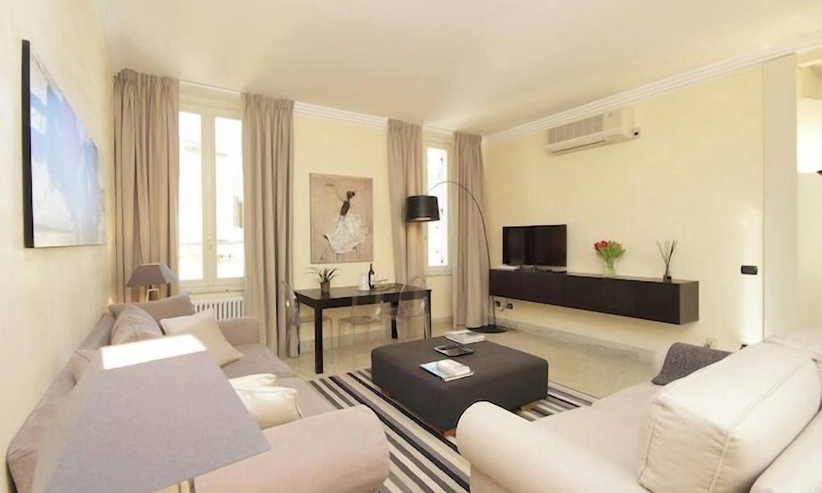 Rione III Colonna Apartment | Crispi Luxury B10 - Two Bedroom Apartment, Sleeps 6