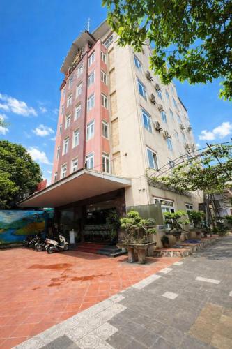 Thai Nguyen Hotel | Crown Hotel