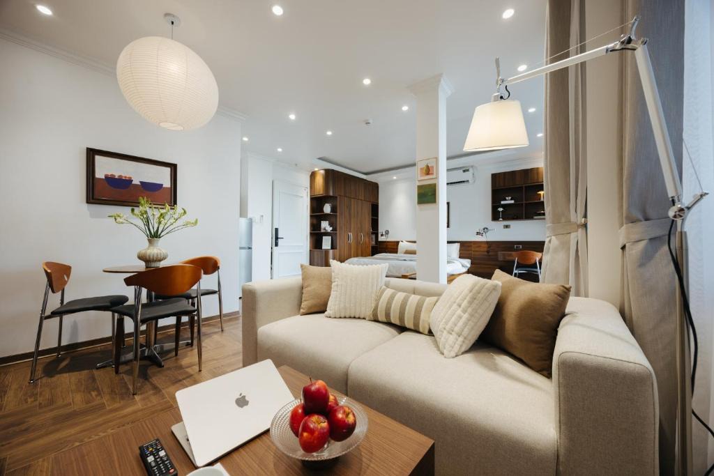 Yen Phu Apartment | Dangi Westlake Modern Apartment Lakeview Lakeside