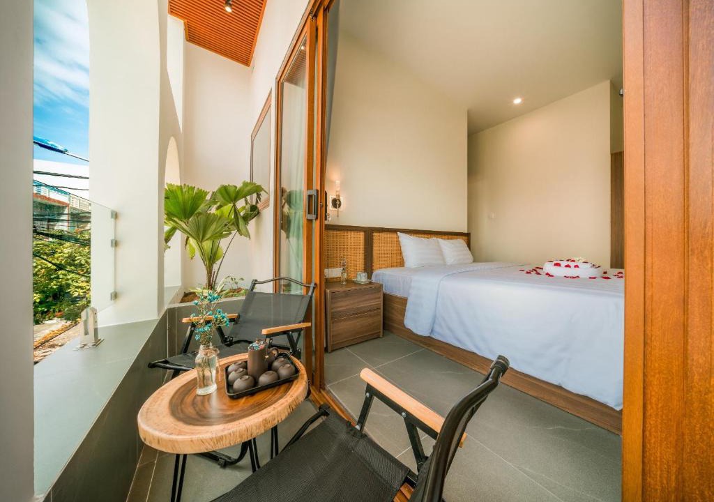 Tuy Hoa Hotel | De V’Charm Hotel