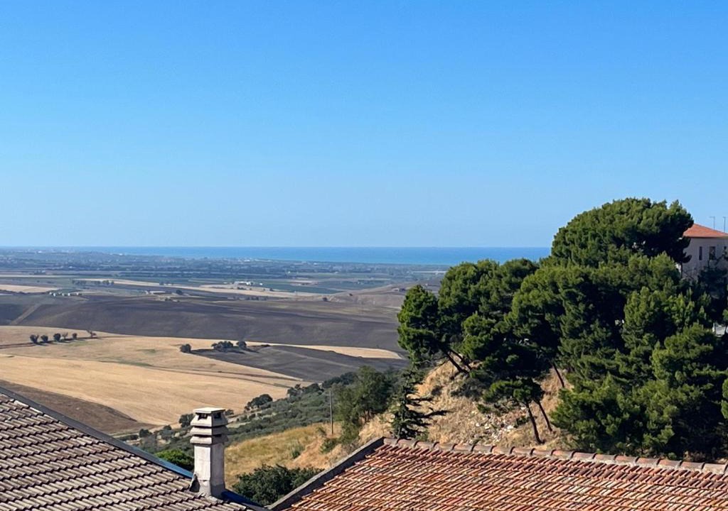 Serracapriola House | Dimora dei Poli Ferrero - Spaziosa casa indipendente, vista mare, in centro su corso Garibaldi