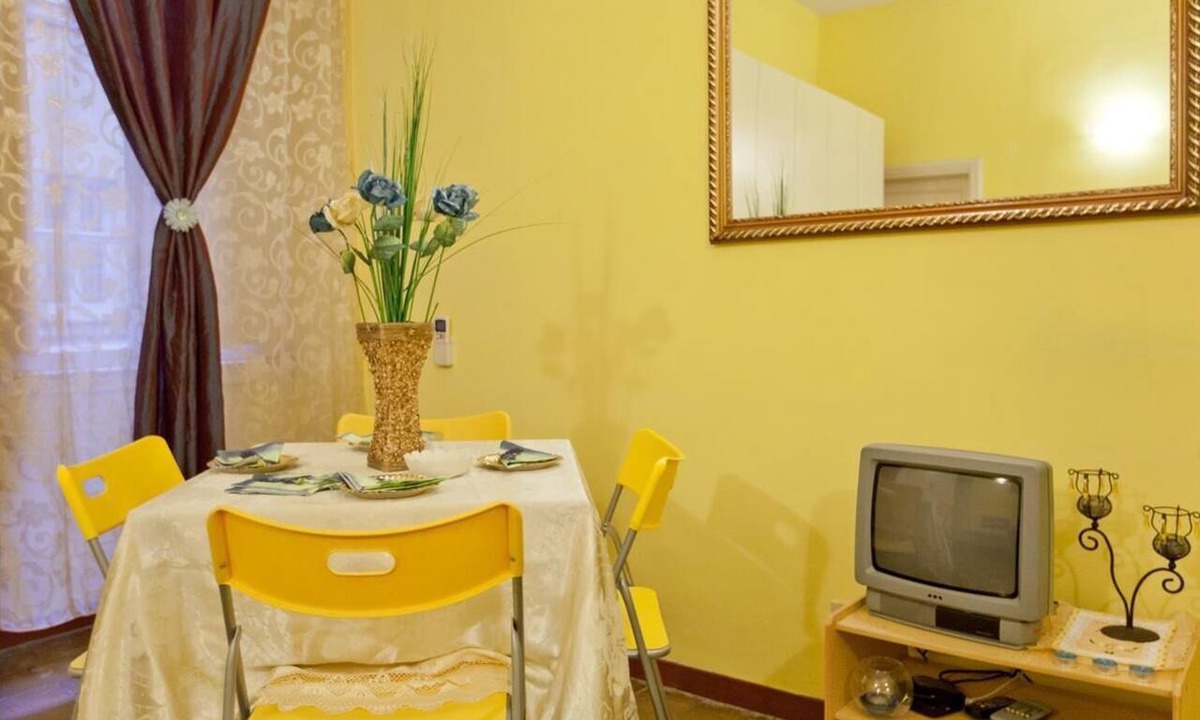 Rione XVI Ludovisi Apartment | Dolce Vita Apartment