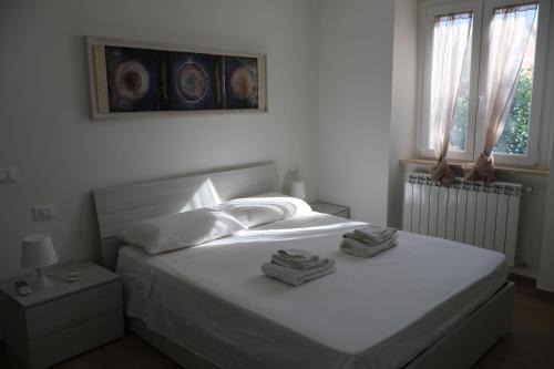 Terracina Apartment | DOMUS SAN DOMENICO - Central - Parking - Wifi