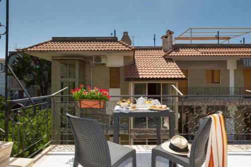 Sant'Agnello Apartment | DOUBLE HOUSE SORRENTO byBEACH