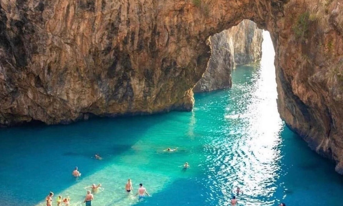 San Nicola Arcella House | EAST ROOMS