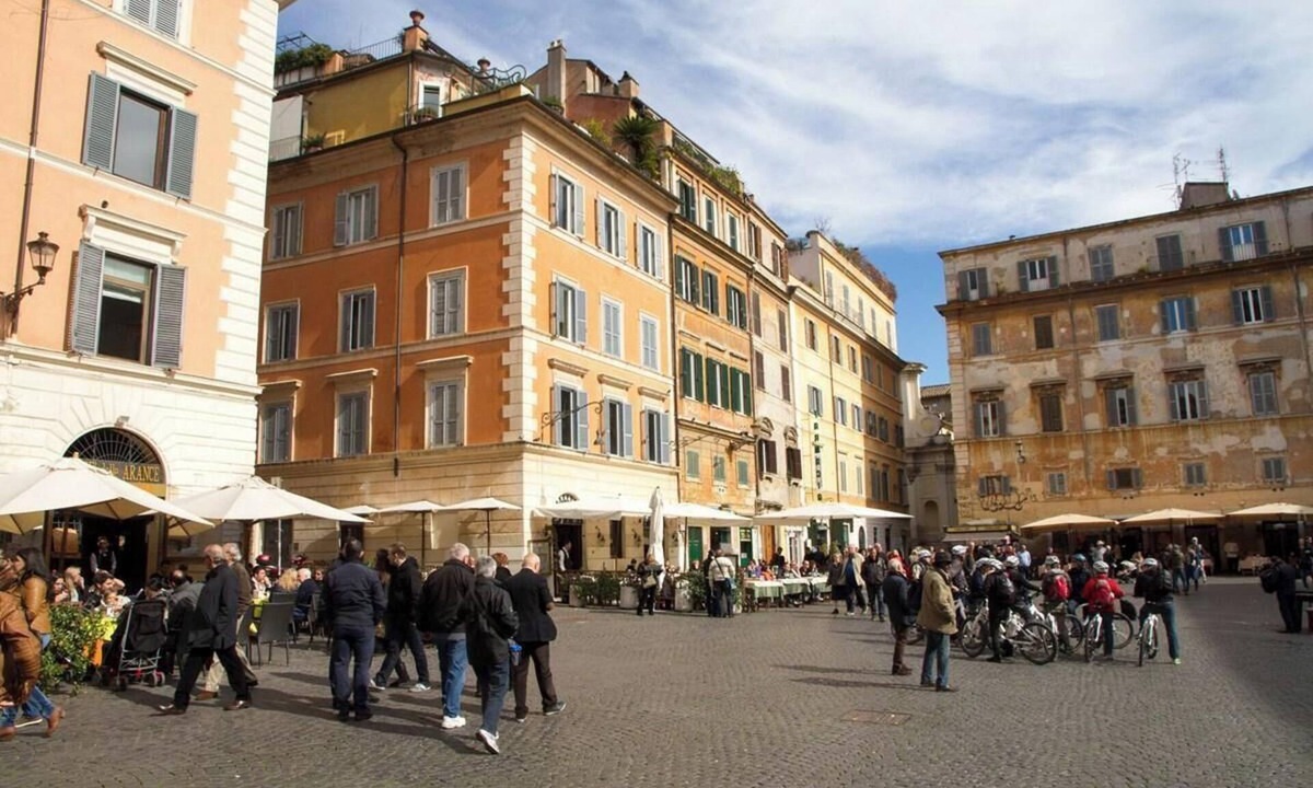 Gianicolense Apartment | Elegant 3-Bedroom Roman Retreat with Terraces Near Trastevere Station