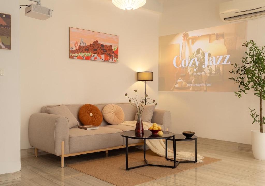 Hang Trong Villa | Entire 4BR House Central 2 Min to Hoan Kiem Lake St Joseph Cathedral