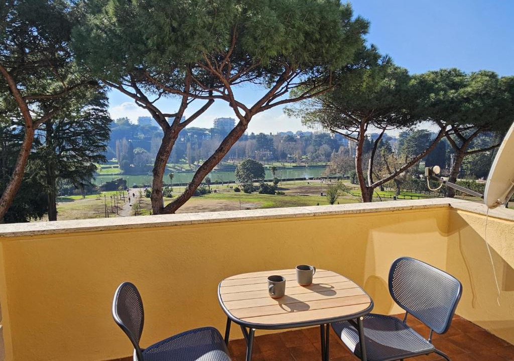 EUR Apartment | Eur terrazzo vista Laghetto Modigliani