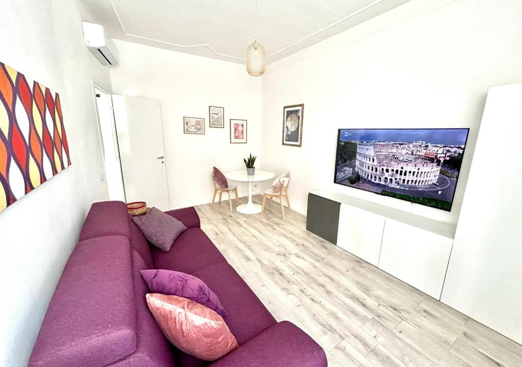 San Giovanni Apartment | Eurialo Roma Design Apartment - MyItalianStay