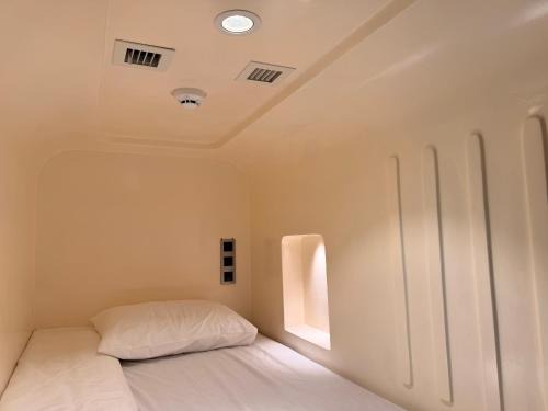 Hang Buom Hostel | Factor Inn - Old Quarter Centre