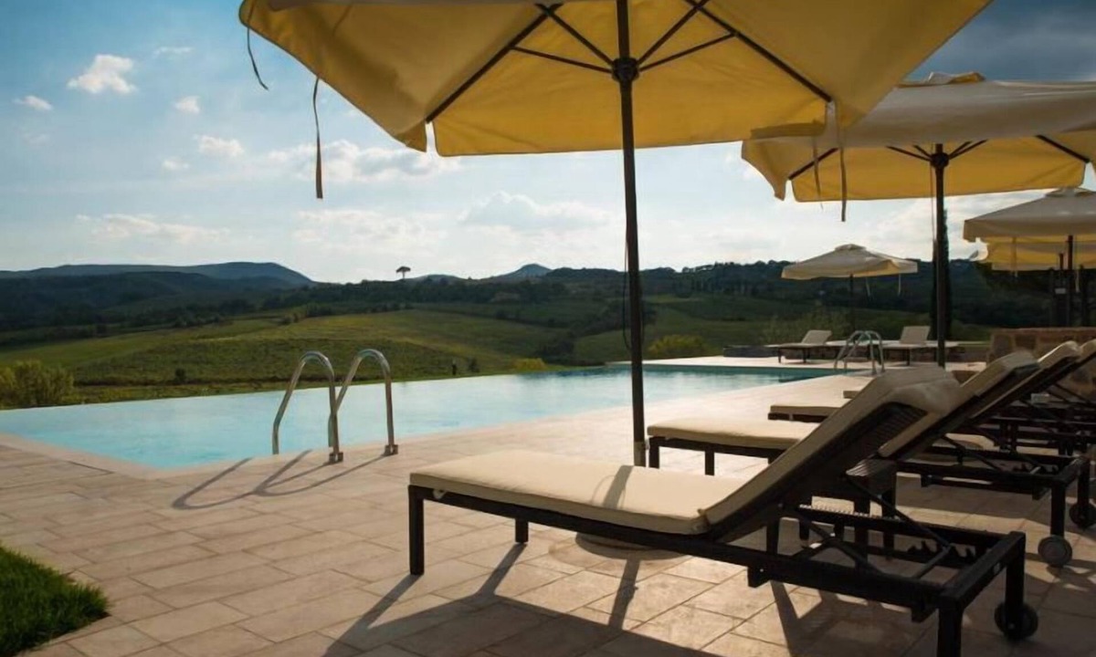Montepulciano Villa | Family Bio-Suite with 2 bedrooms, 2 bathrooms, a large living room with a double sofa bed. This Suit