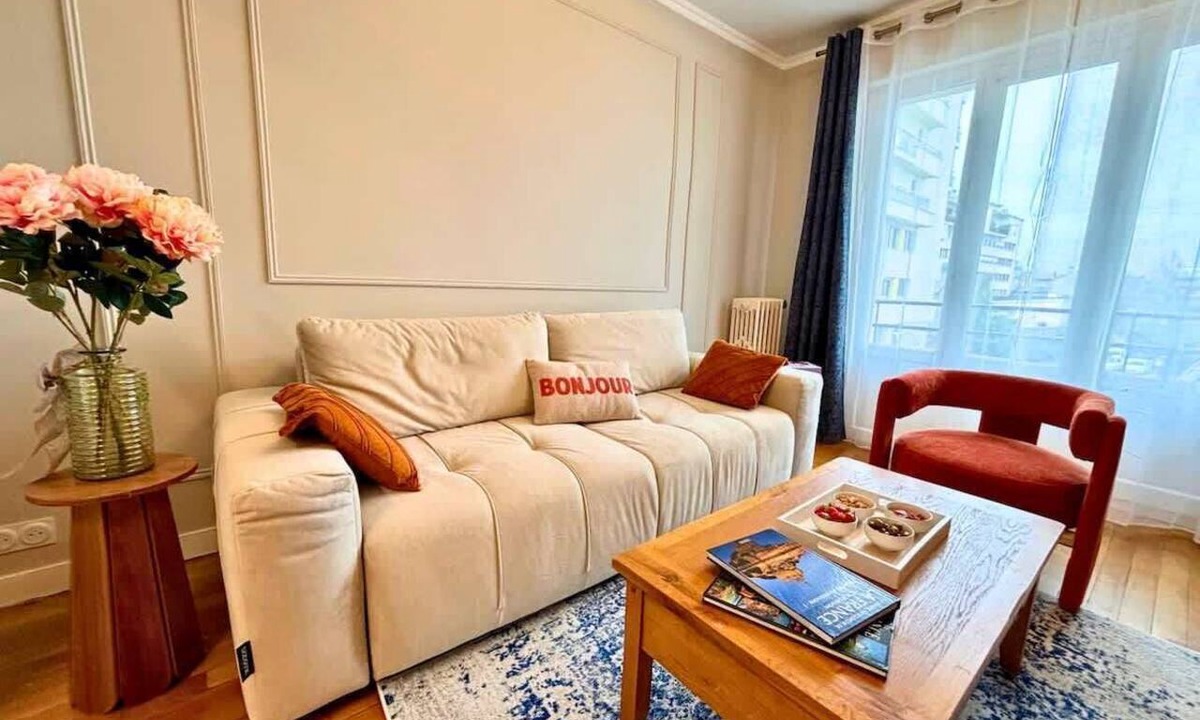 Limoges Apartment | FITZ JAMES 2 Bedroom 2 Bath in Historic Center