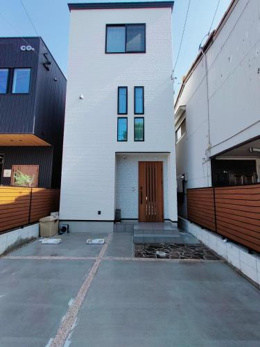 Kita Ward House | FunHome黒川-一棟貸切 浴室2つ 駐車場2台 Netflix 駅徒歩4分
