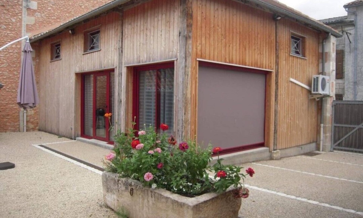 Bouresse House | Gîte du Séchoir - Bouresse