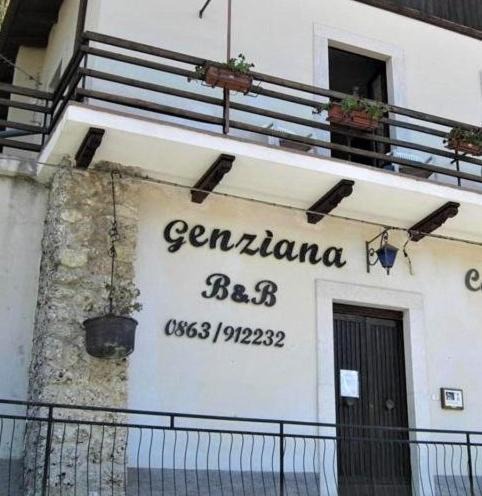 Opi Bed & Breakfast | Genziana B&B by VM