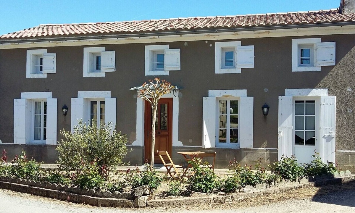 Saint-Christophe-des-Bardes House | Gite DE Robin - Saint-christophe-des-bardes