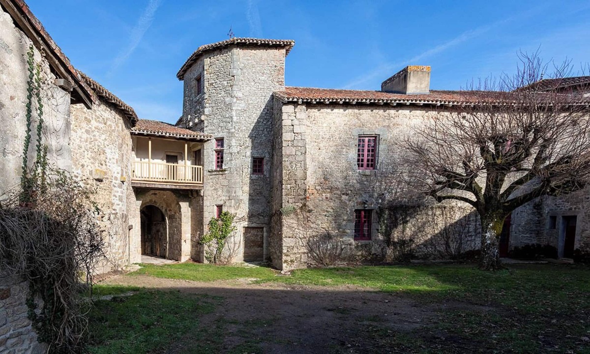 Mortemart Other | Gîte on the 1st floor of the Château des Ducs de Mortemart